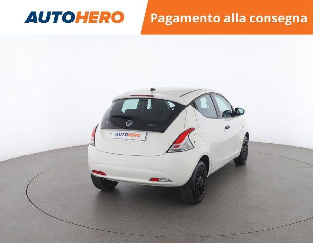 LANCIA Ypsilon 1.0 FireFly 5 porte S&S Hybrid Ecochic Silver