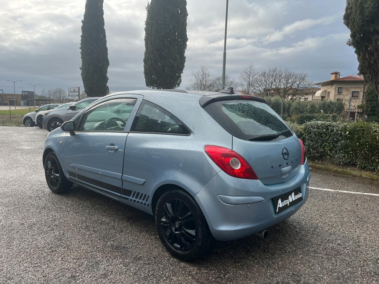 Opel Corsa 1.2 3 porte Sport
