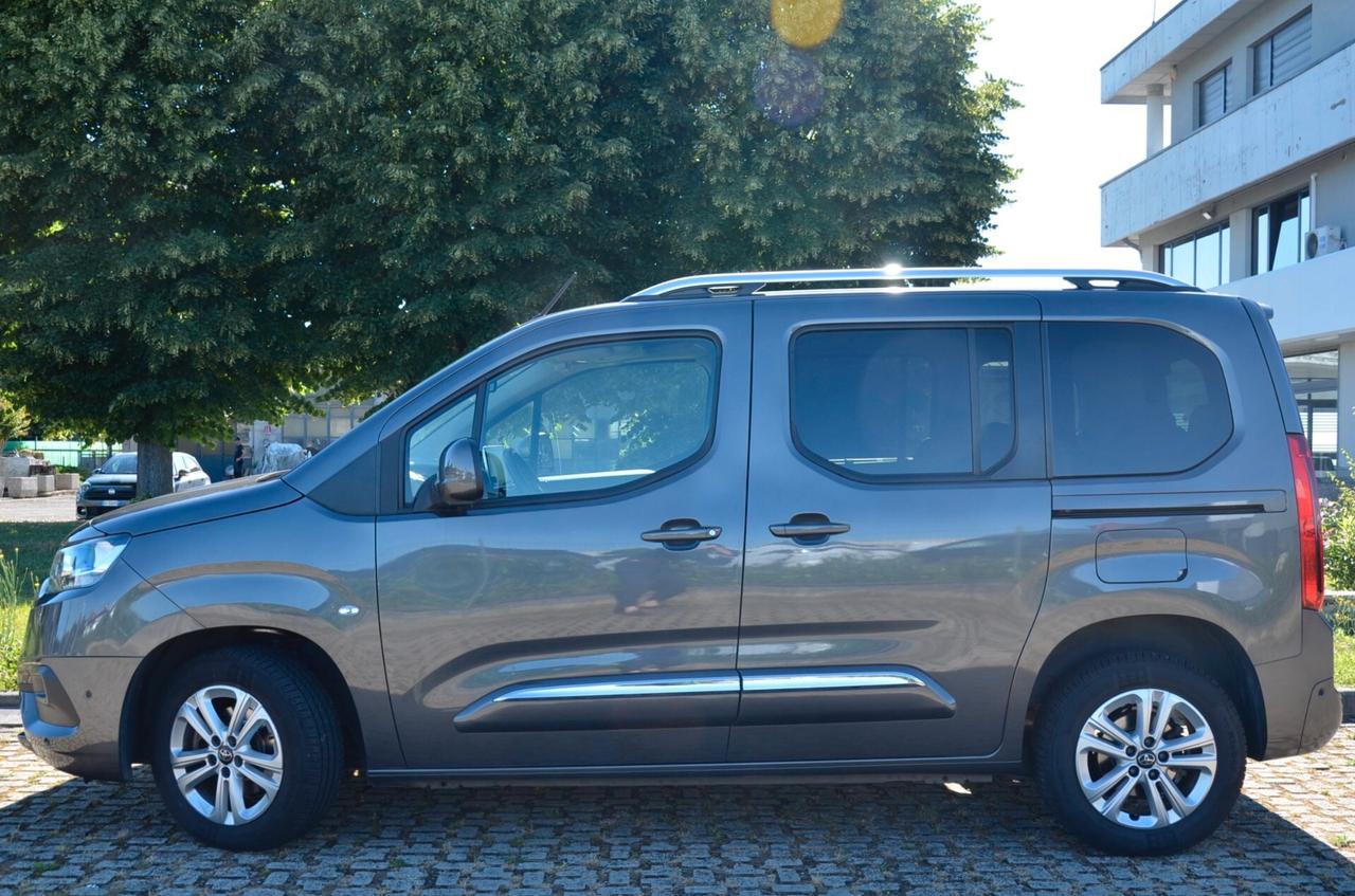 TOYOTA PROACE CITY 1.5 HDI EXECUTIVE 100cv 7 POSTI, UNICOPROPRIETARIO, EURO 6D, UFF ITALIANA, SERVICE TOYOTA, NAVI, RETROCAMERA, PERMUTE