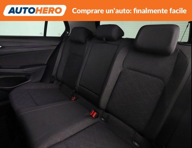 VOLKSWAGEN Golf 1.0 eTSI EVO DSG Life