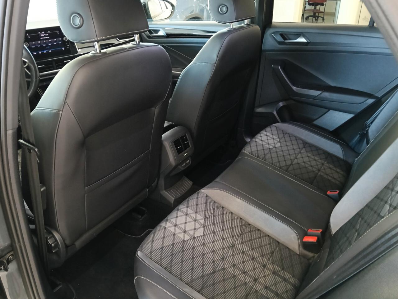 Volkswagen T-Roc 1.0 TSI R-Line