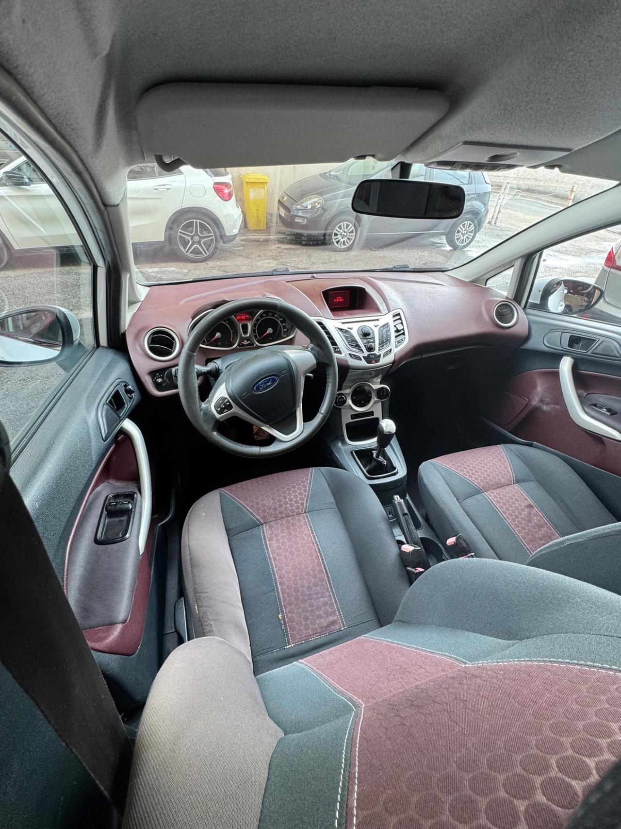 Ford Fiesta 1.4 TDCi 5p. Titanium