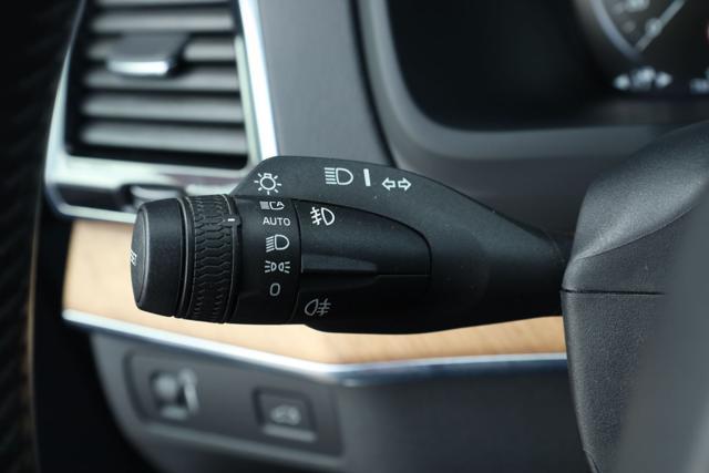 VOLVO XC90 B5 (d) AWD Geartronic 7 posti Inscription 4x4