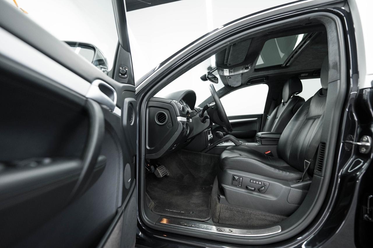 Porsche Cayenne 4.5 cat Turbo S