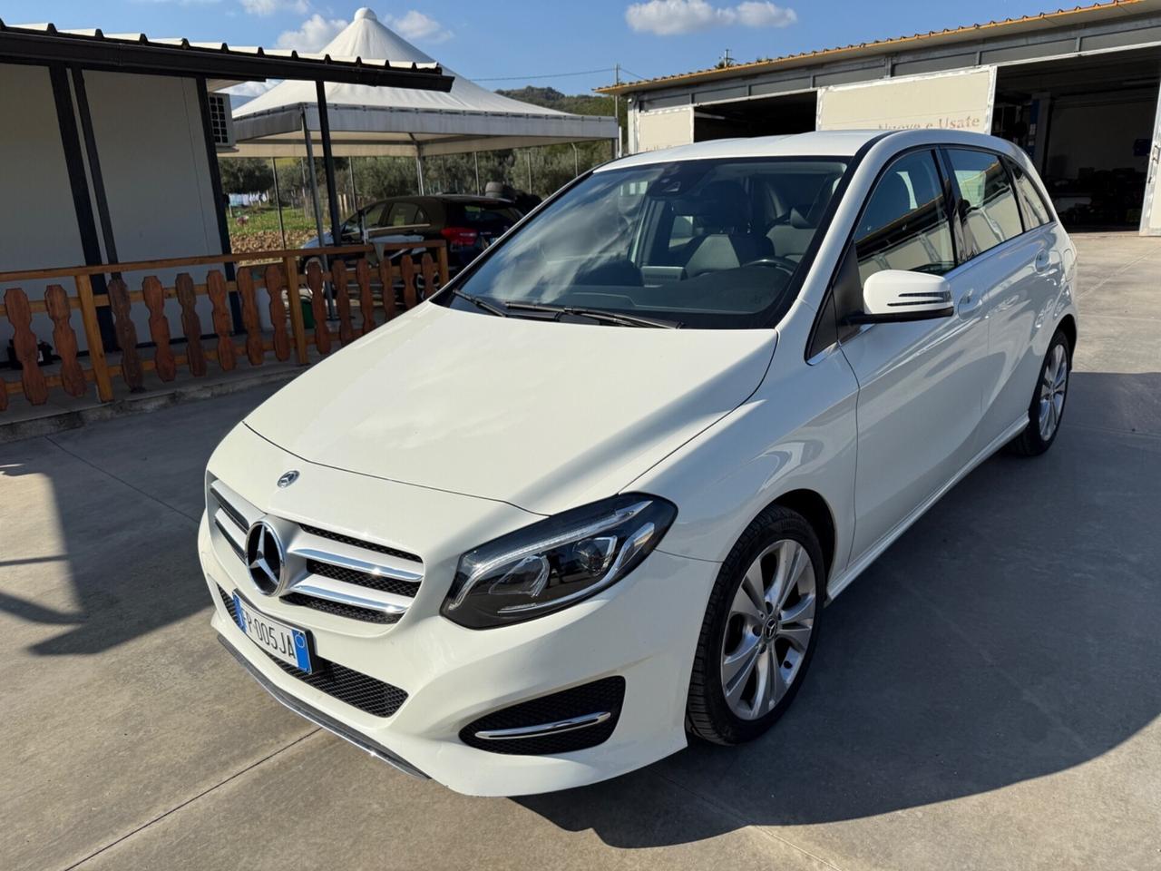 Mercedes-benz B 180 B 180 d Premium