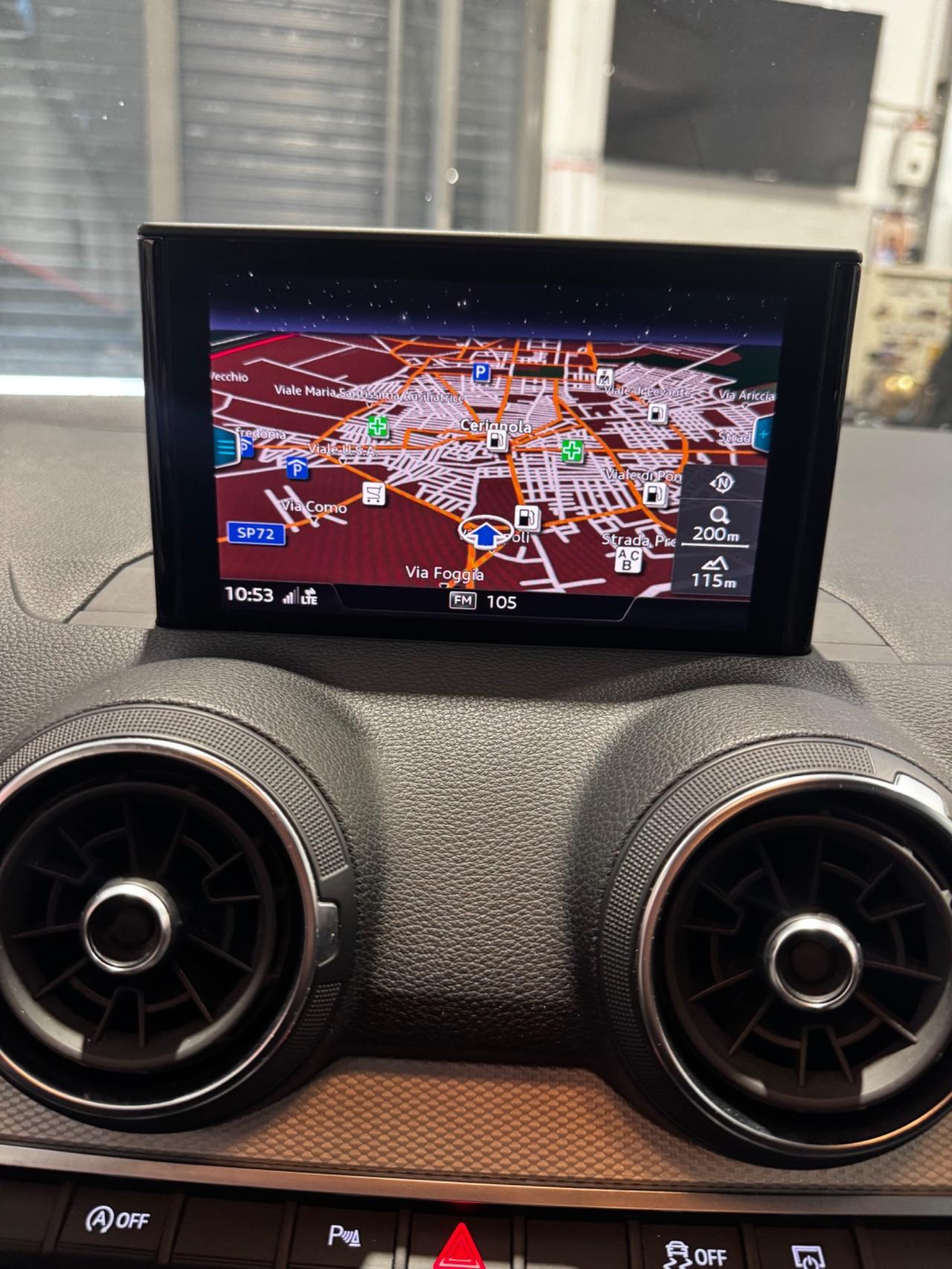 Audi Q2 30 TDI Business