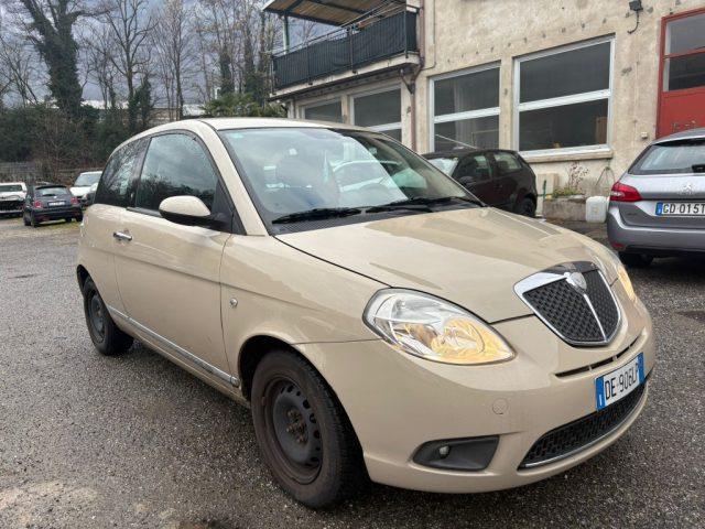 LANCIA Ypsilon 1.2 ADATTA A NEOPATENTATI