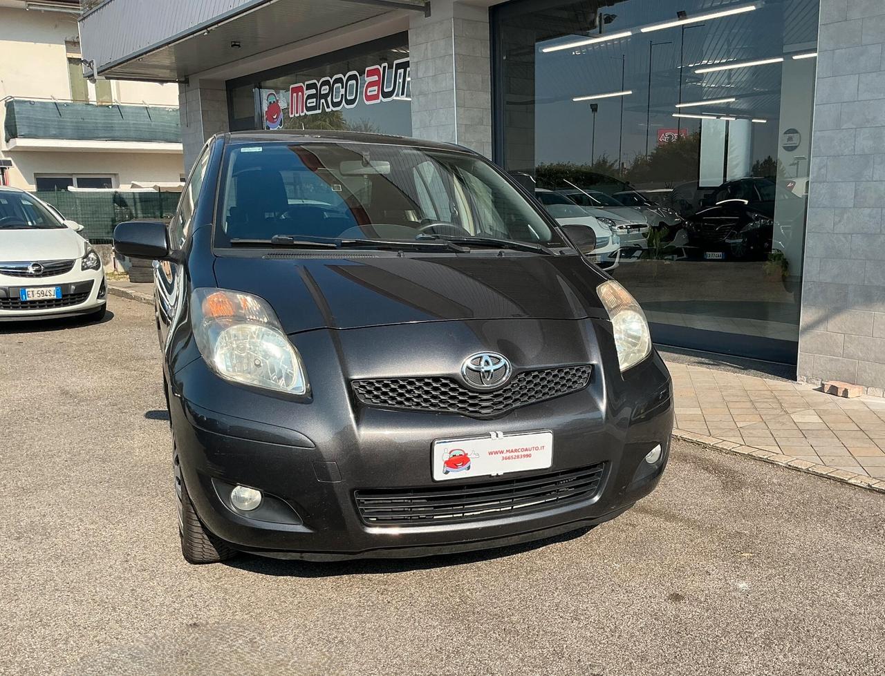 Toyota Yaris 1.3 5 porte Sol