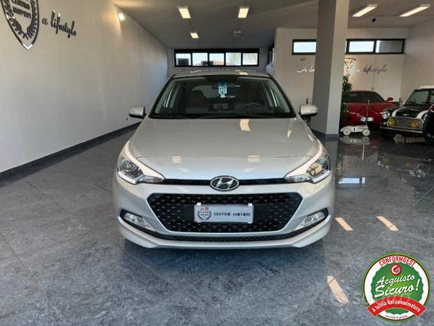 HYUNDAI i20 1.2 84 CV 5 p Econext Pdc Led Cruise