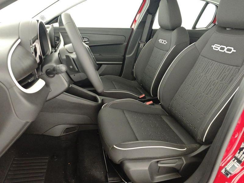 FIAT 600 Hybrid MHEV DDCT