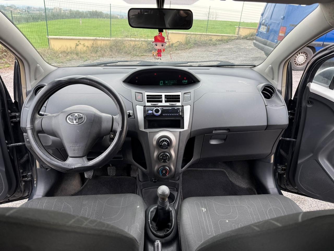 Toyota Yaris 1.0 5 porte Now