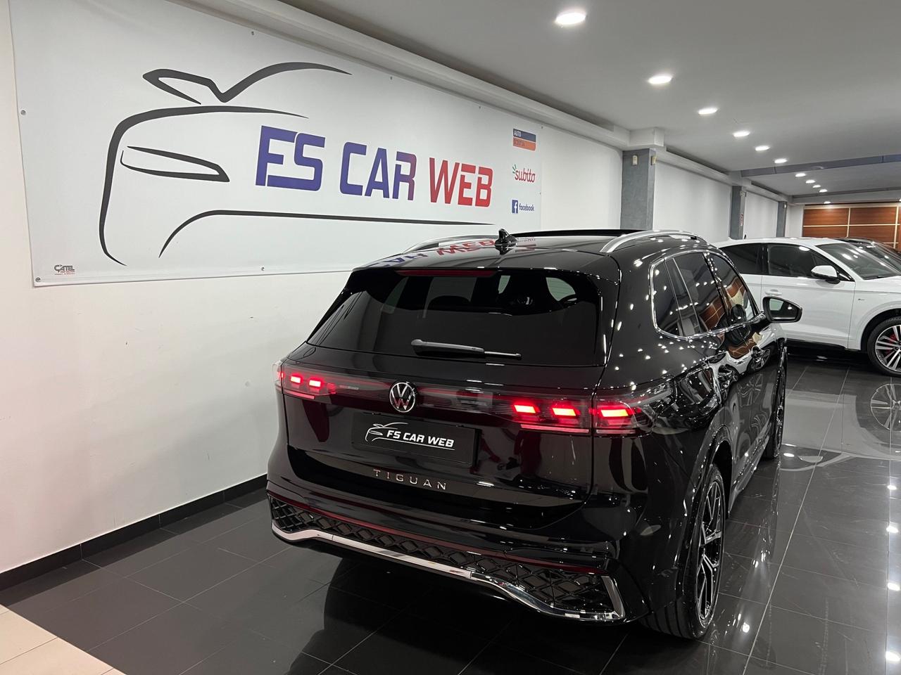 VOLKSWAGEN Tiguan 2.0 TDI DSG R-Line Plus 150 cv