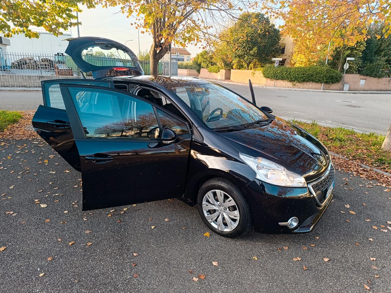 Peugeot 208 1.4 HDI 5 porte 2013 SOLO 129.000 KM