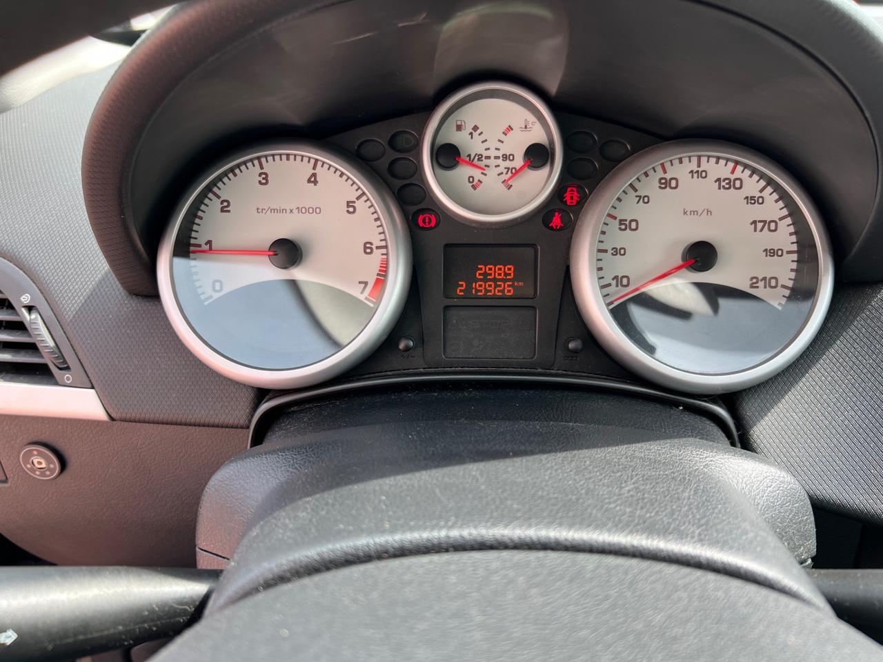 Peugeot 207 1.4 8V 75CV 3p. X Line ECO GPL
