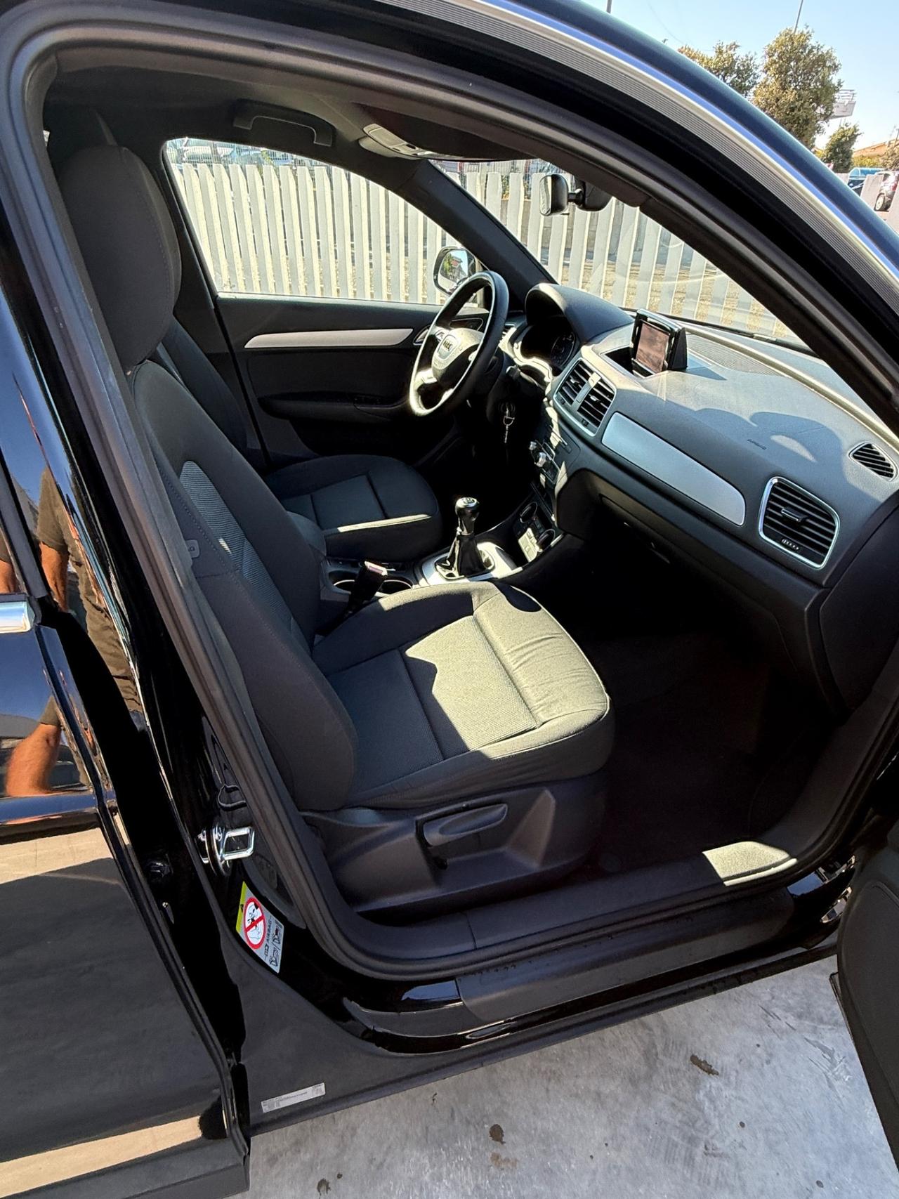 Audi Q3 2.0 TDI 120 CV Sport