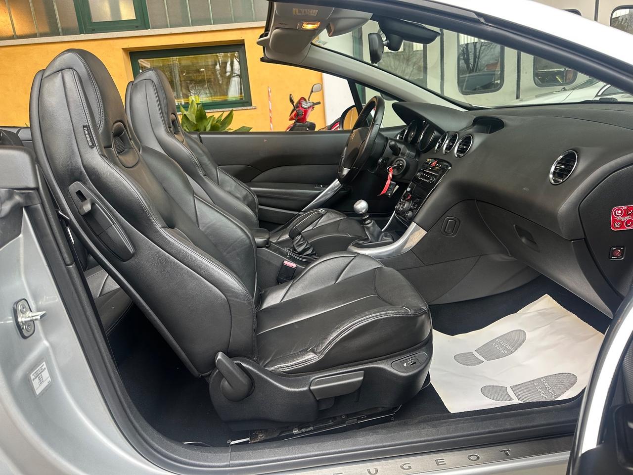 Peugeot 308 2.0 HDi 140CV CC Féline