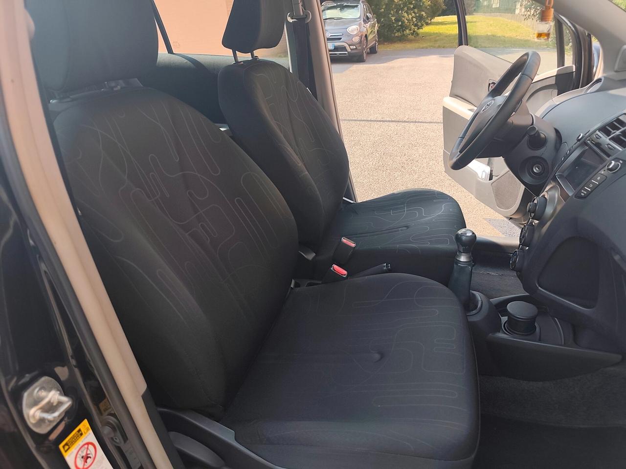 Toyota Yaris 1.0 Benz euro 4 5 porte