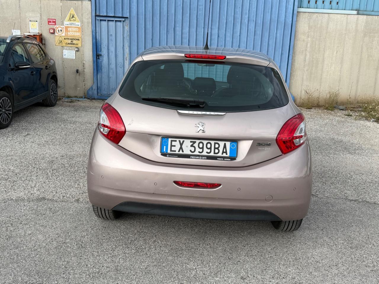 Peugeot 208 PureTech 82 5 porte Access