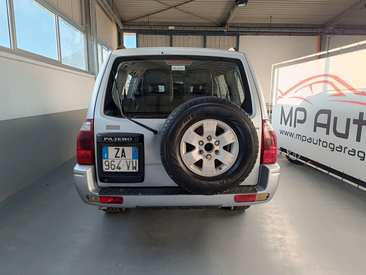 Mitsubishi Pajero 3.2 16V DI-D 5p. Instyle - 7 POSTI - ASI