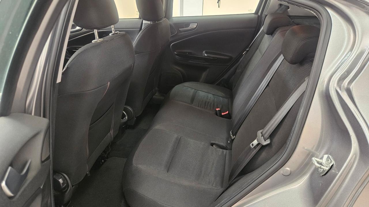 Alfa Romeo Giulietta 1.6 JTDm-2 105 CV Exclusive