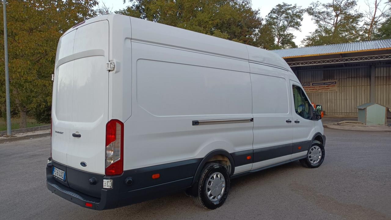 Ford Transit 2.0 diesel Maxi tetto alto anno 2018 in eccellenti condizioni