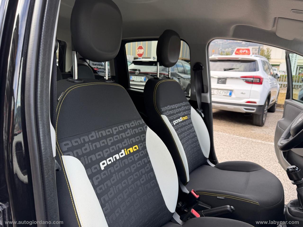FIAT Panda 1.0 FireFly S&S Hybrid PACK CROSS