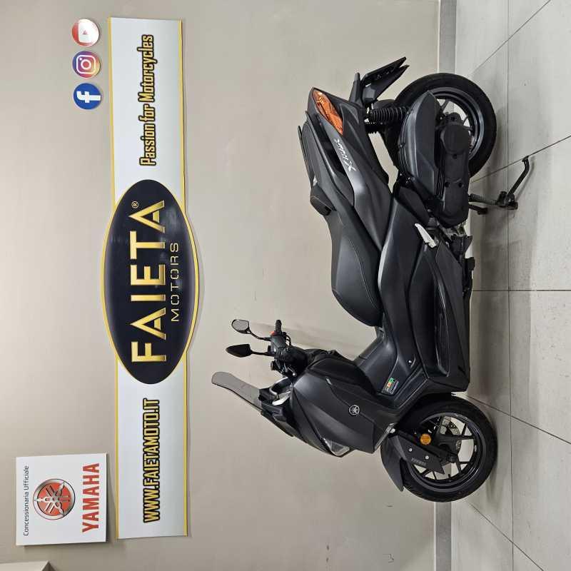 Yamaha X-Max 125 - 2023