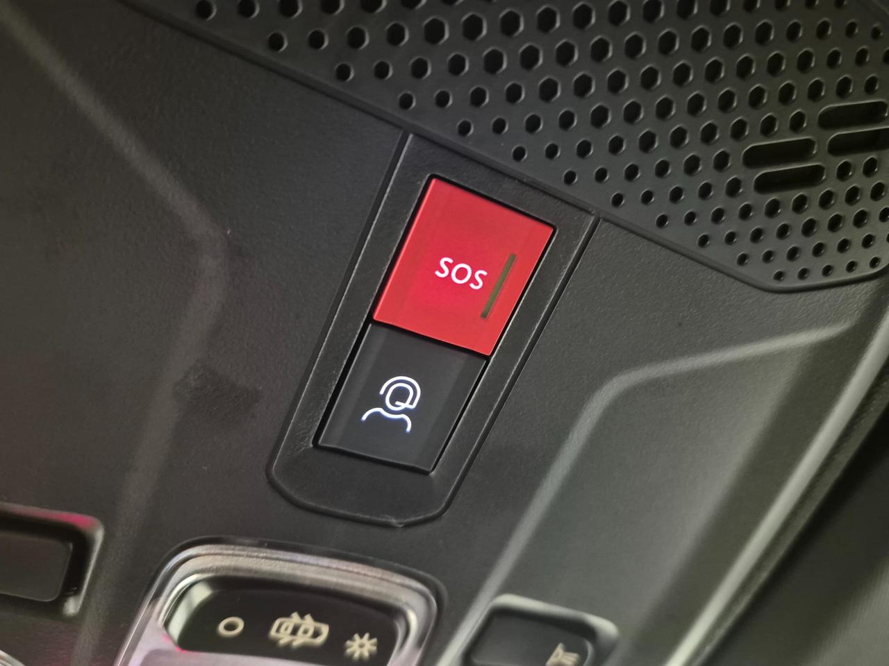 Peugeot 2008 1.2 hybrid Allure 136cv e-dcs6 IN PROMO