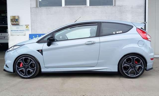 Ford Fiesta 3p 1.6 ST 200cv