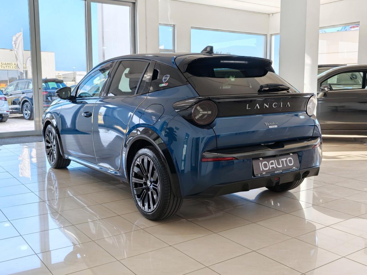 Lancia Ypsilon 1.2 Hybrid e-DCT Cassina 101cv 2025