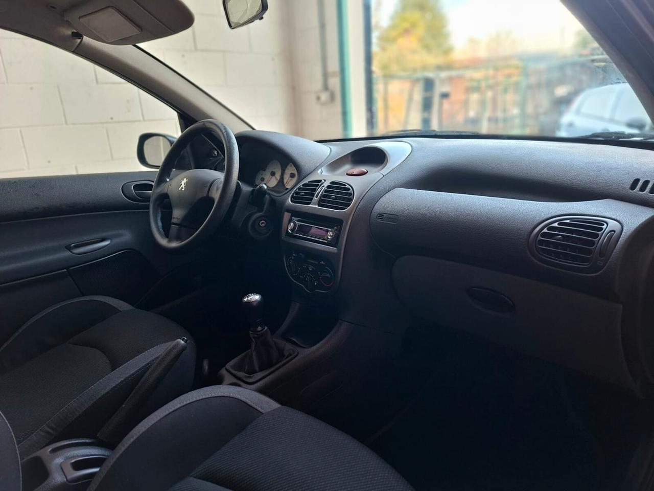 Peugeot 206 3p 1.4 Sweet Years, euro 4, ok neop.