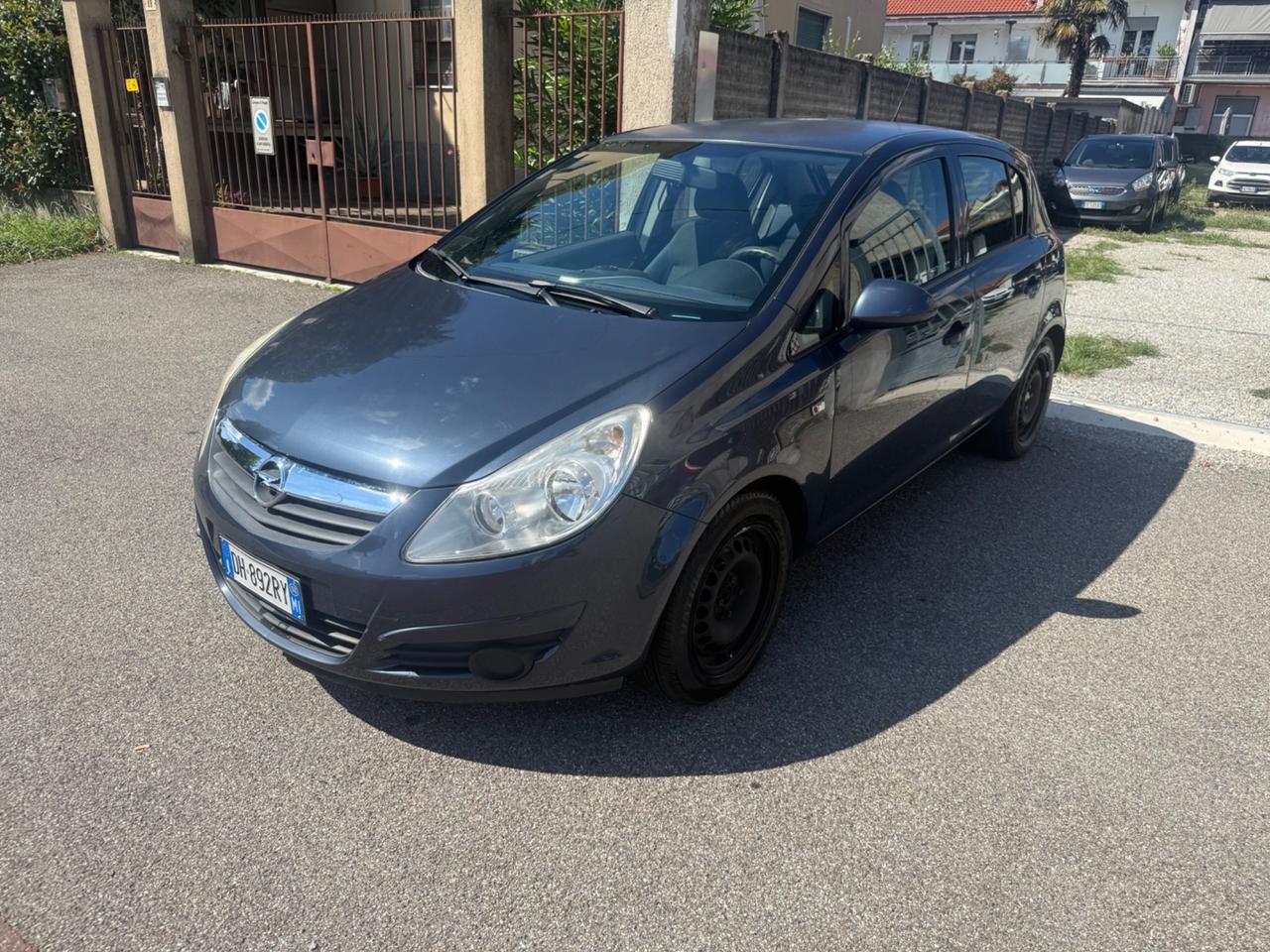 Opel Corsa 1.2 5 porte benzina
