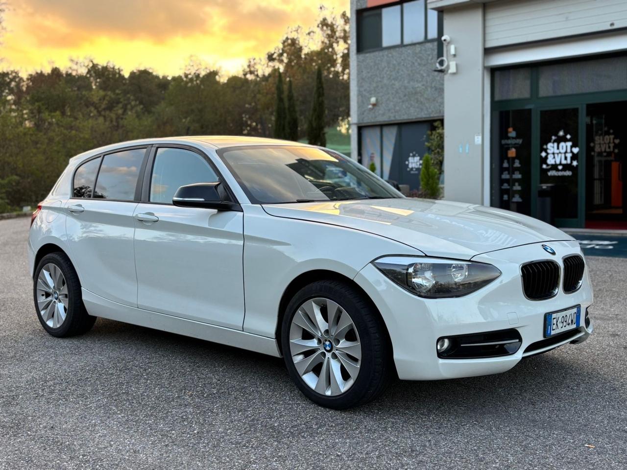 Bmw 118 118i 5p. Sport