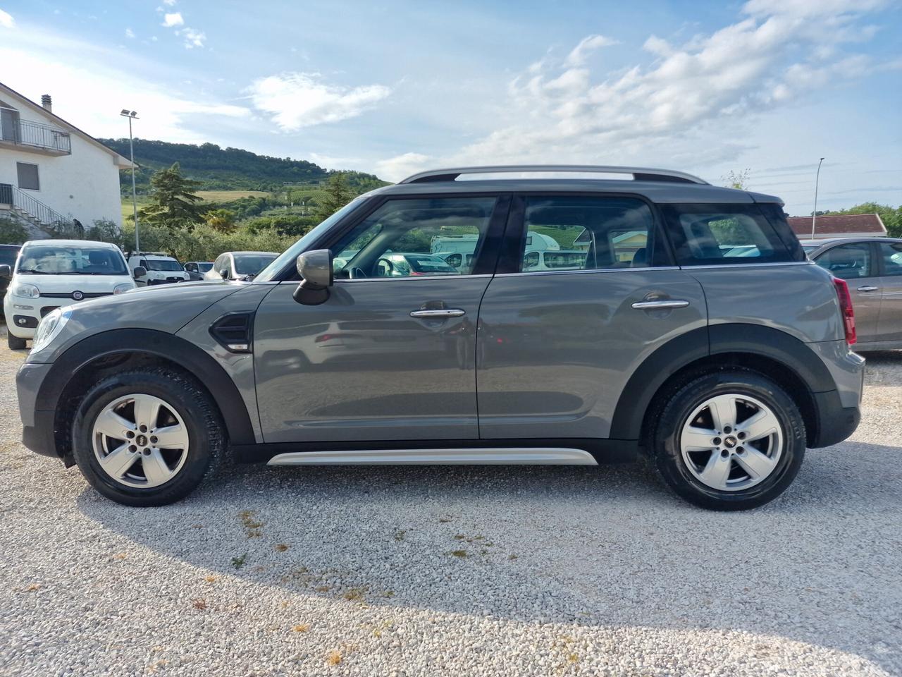 Mini One D Countryman 1.5 Business DCT 115 cv