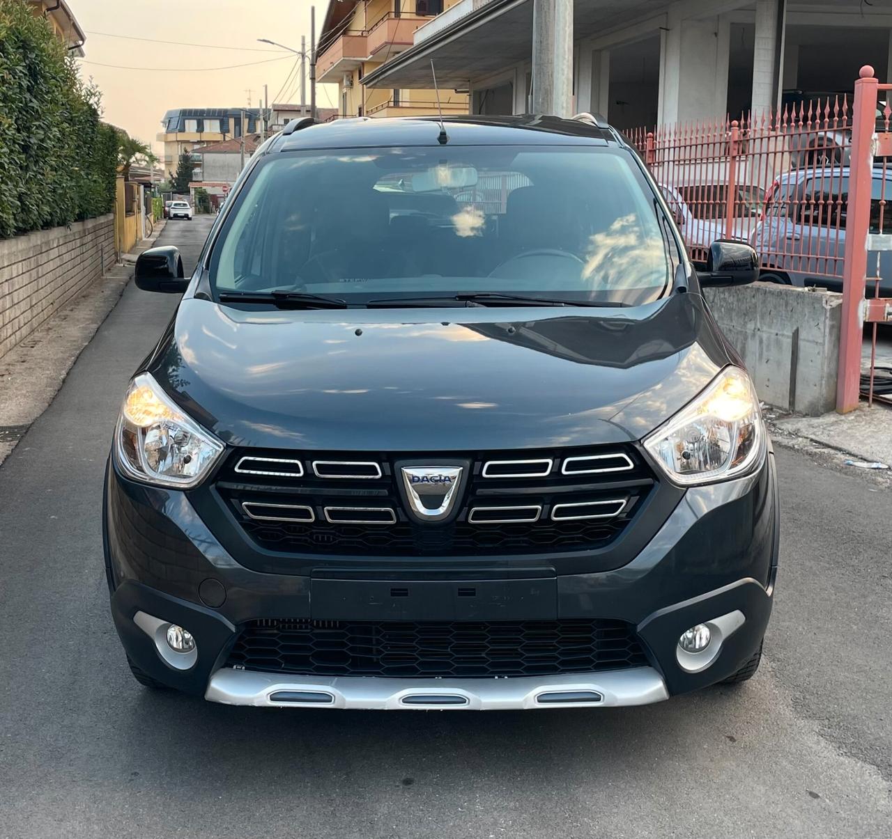 DACIA Lodgy Stepway 1.5 dCi 8V 110CV 7 POSTI