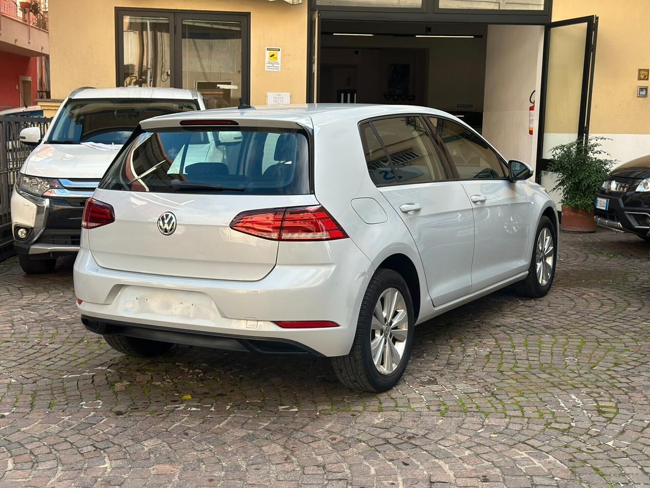 Volkswagen Golf 1.6 TDI 90 CV N1 3474273283