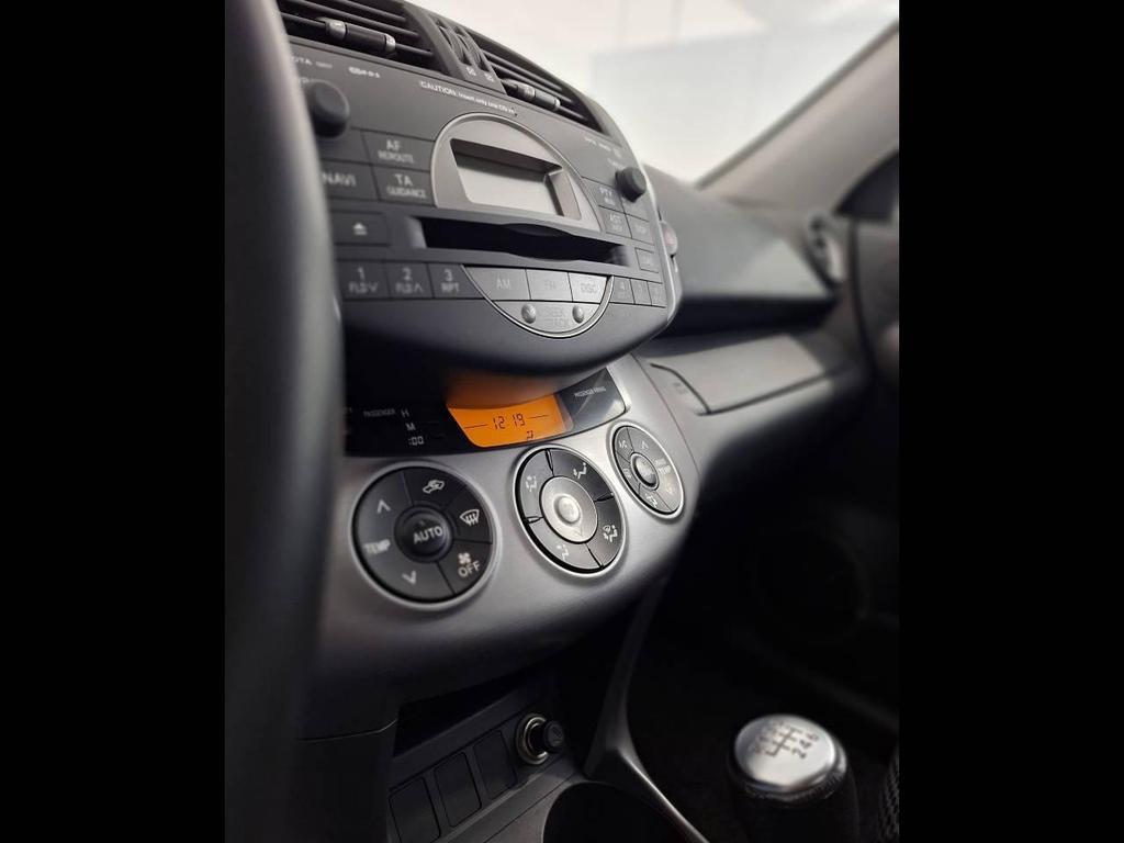 Toyota RAV4 5 Porte 2.2 D-4D Sol
