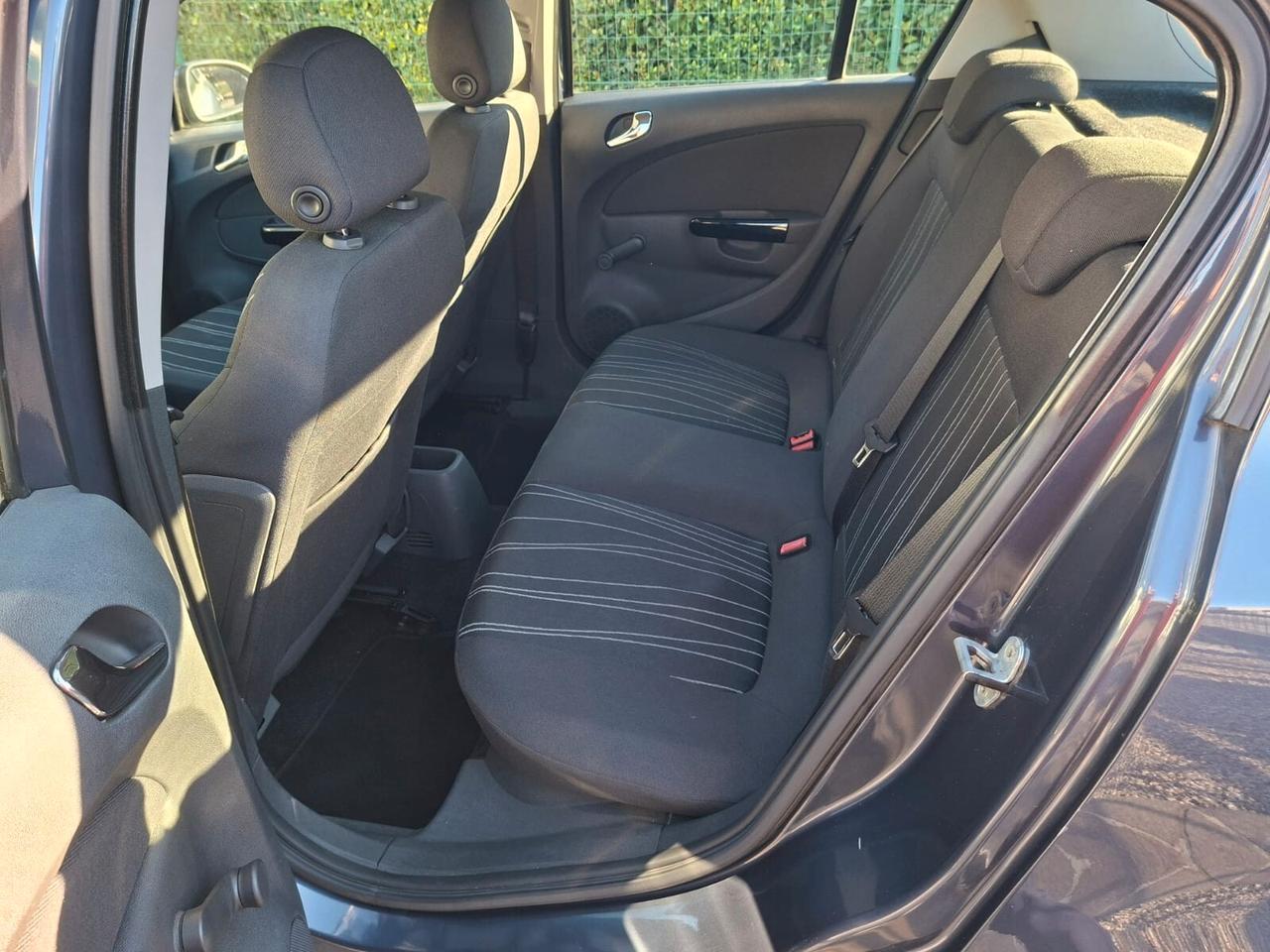 Opel Corsa 1.2 5 porte Edition