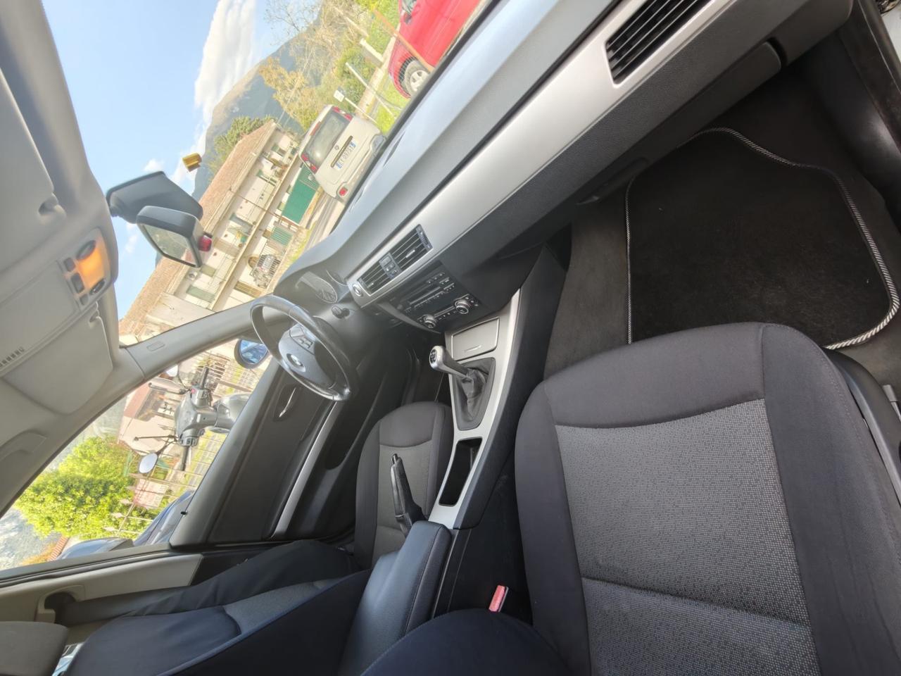 Bmw 320d berlina garantita 12 mesi