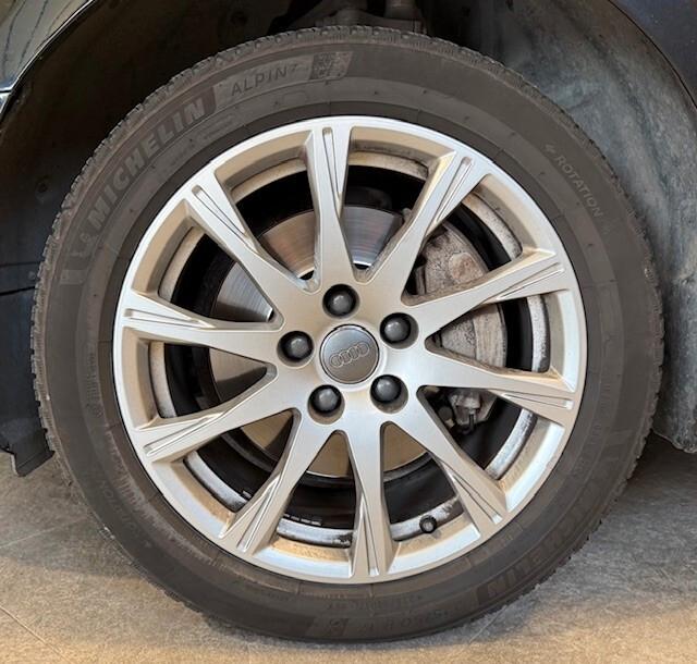 Audi A4 Avant 40 TDI quattro S tronic Business