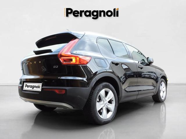 VOLVO XC40 B3 automatico Core Aziendale