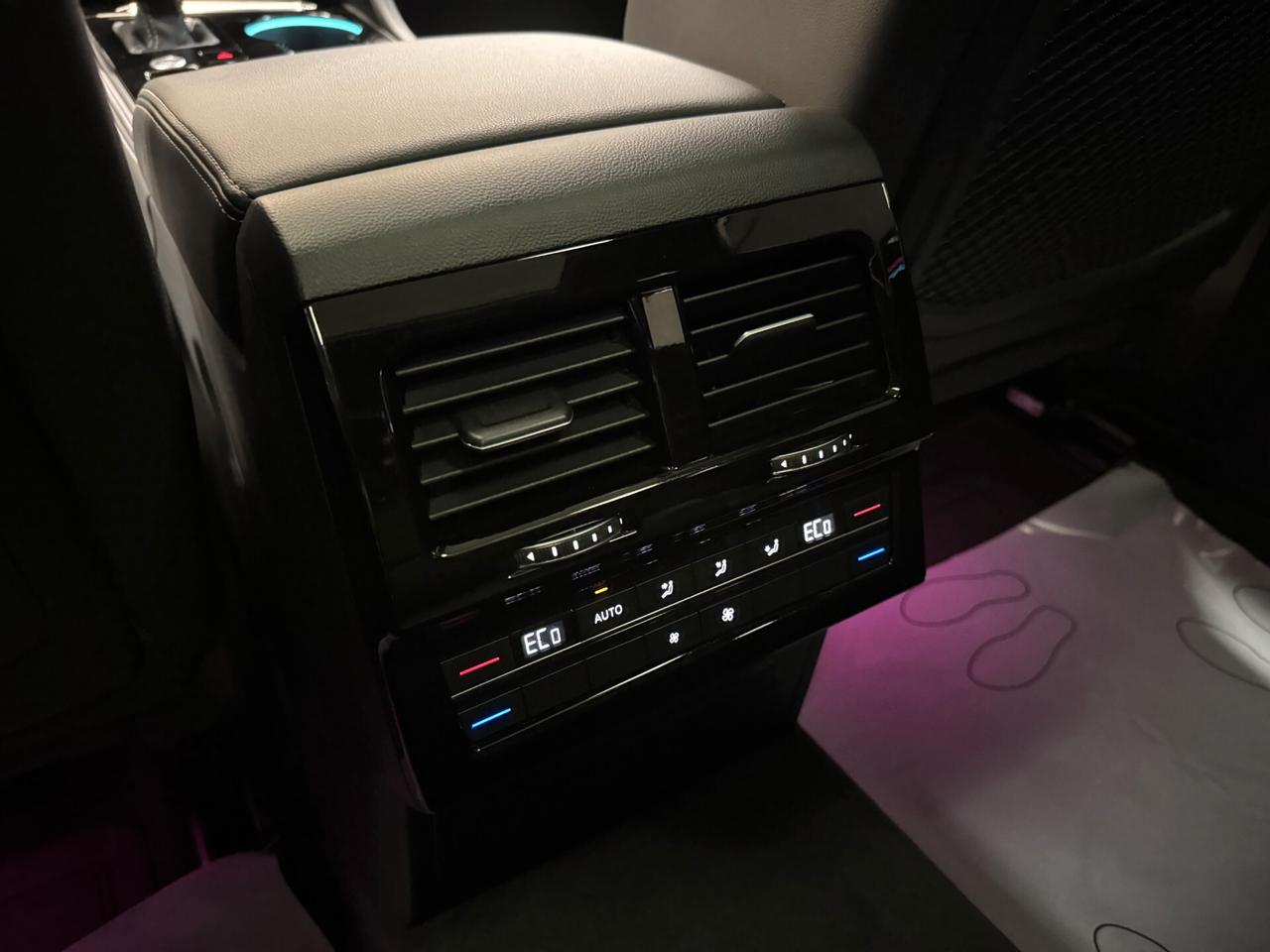 Volkswagen Touareg 3.0 V6 TDI 286 CV SCR R-Line
