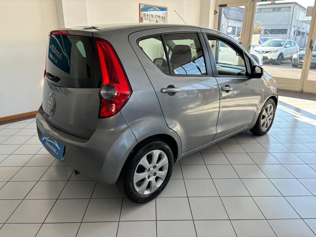 Opel Agila 1.2 B CAMBIO AUTOMATICO