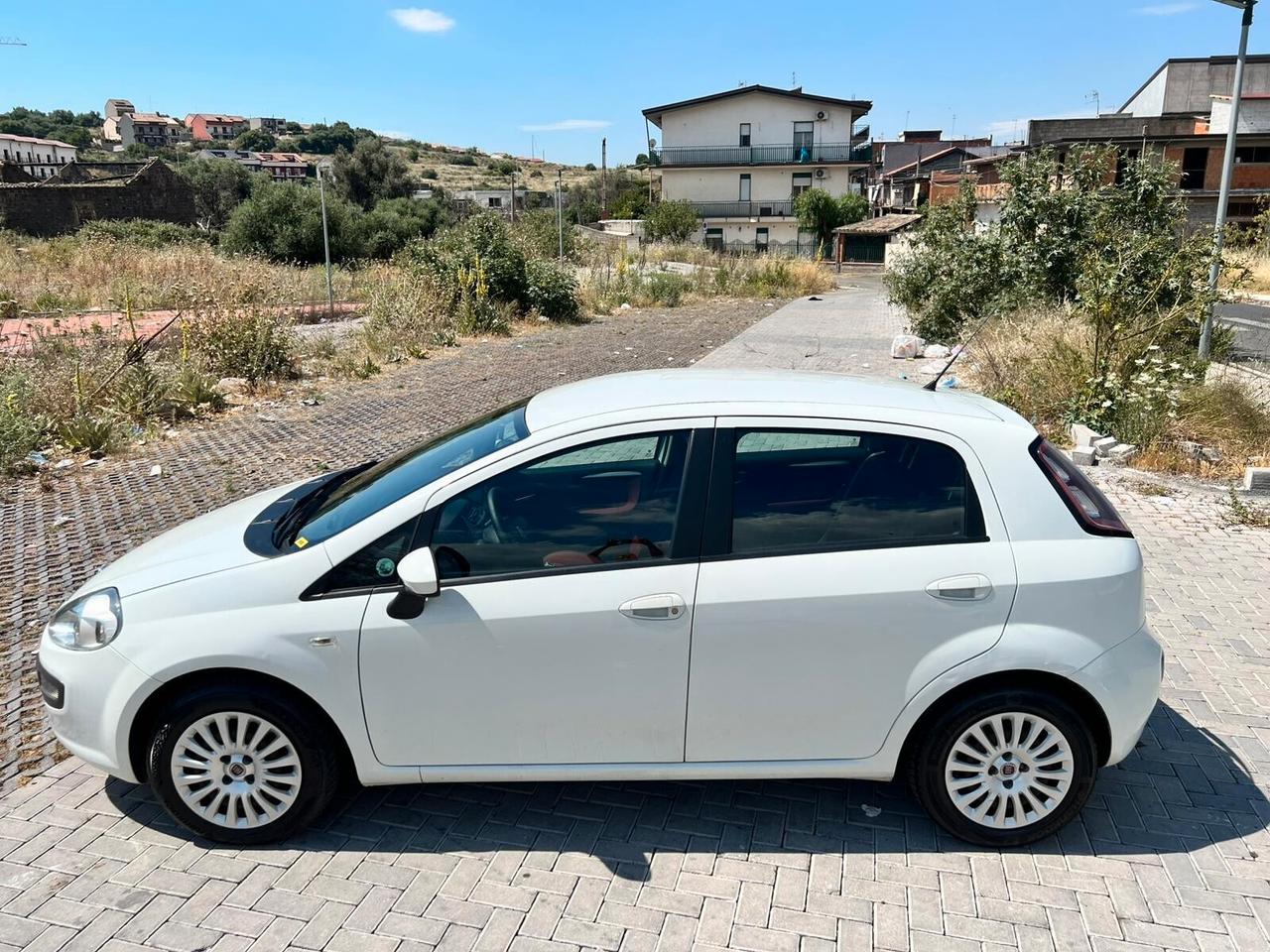 Fiat Punto Evo 1.3MLJT 150000KM FULL CHIAMA 2010