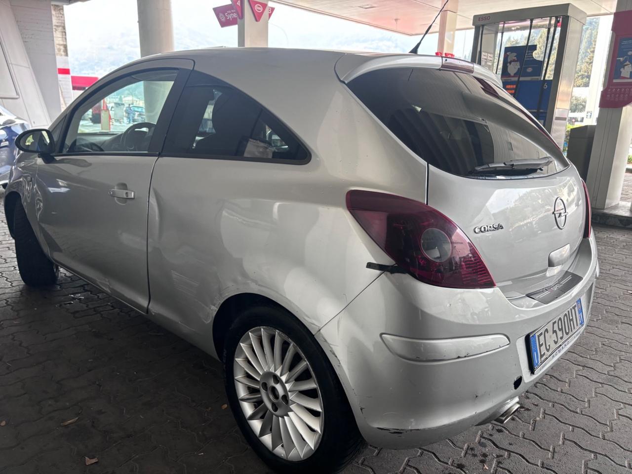 Opel Corsa 1.4 16V 3 porte Sport EURO 5