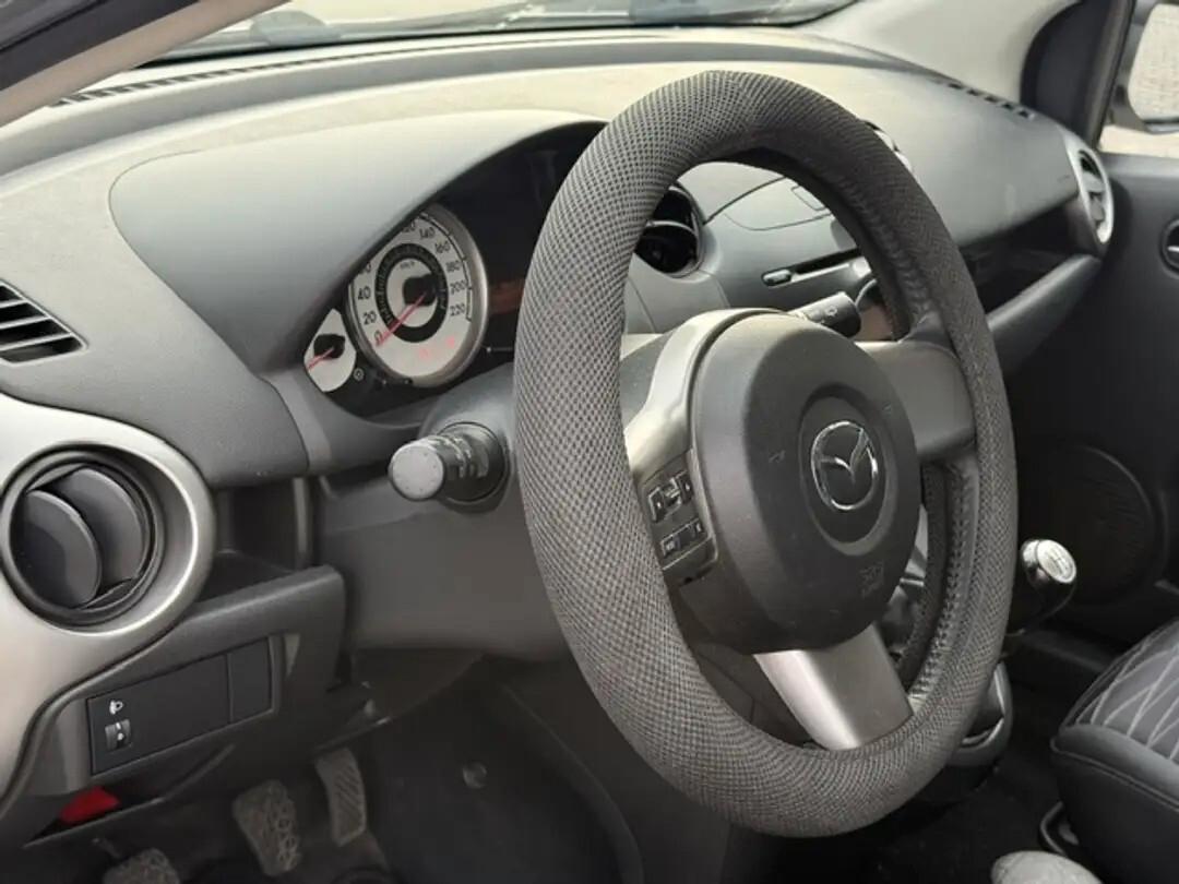 Mazda 2 Mazda2 1.3 16V 75CV 5p. Easy Clima