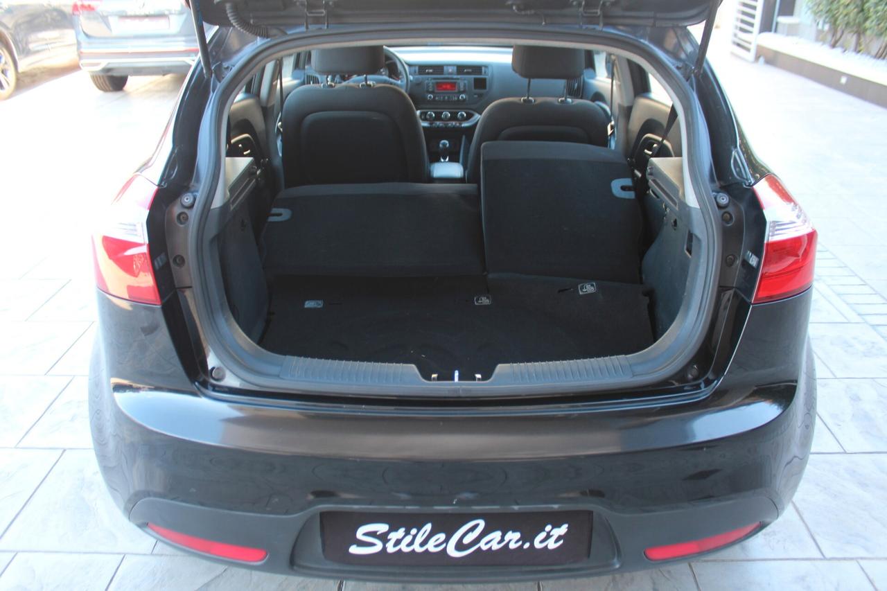 Kia Rio 1.1 CRDi WGT 5p. LX