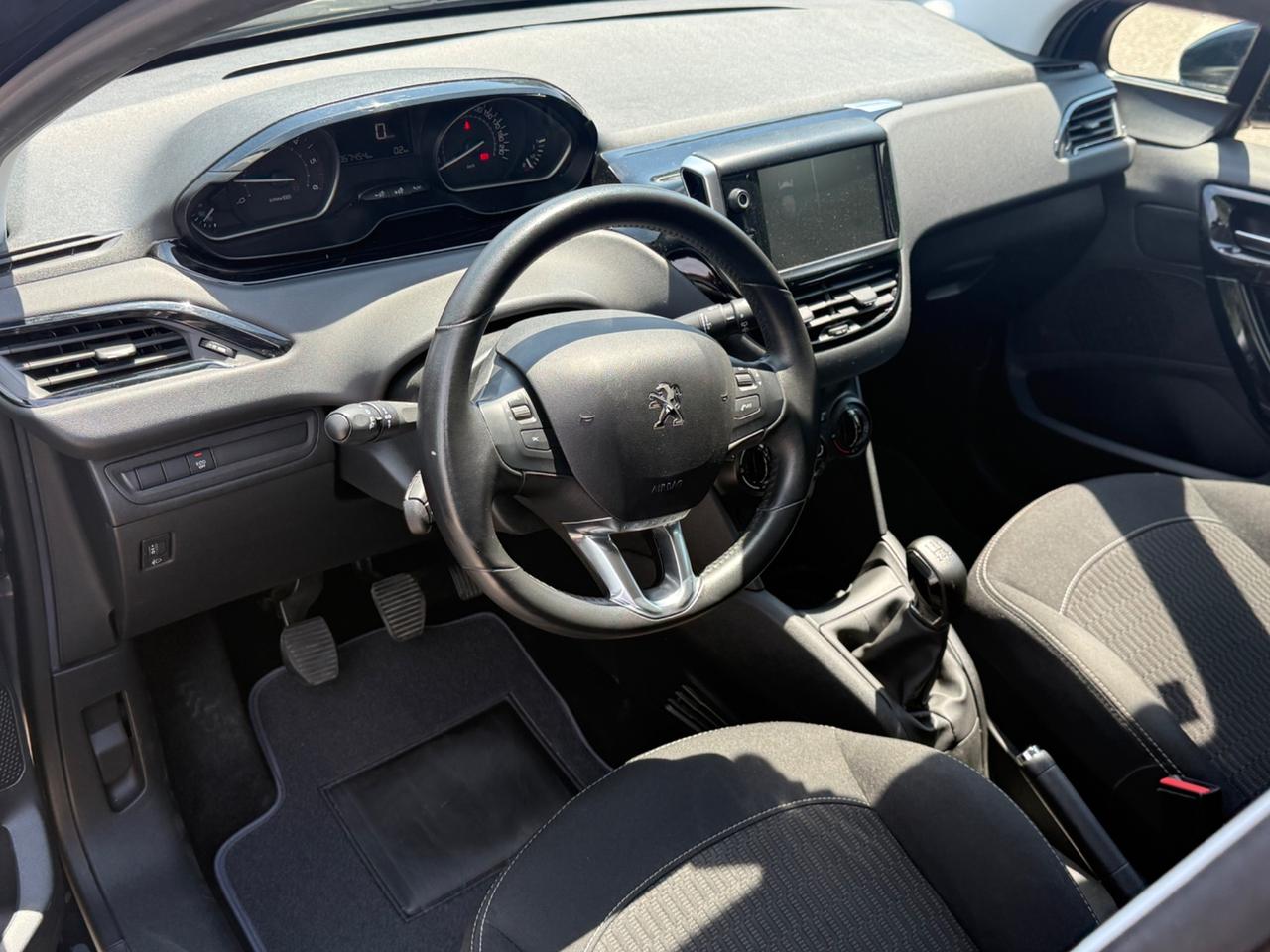 Peugeot 208 BlueHDi 1.4 100 S&S 5p.Active 67.000KM
