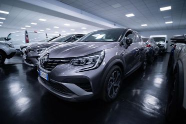 Renault Captur 1.6 E-Tech hybrid RS Line 145cv auto