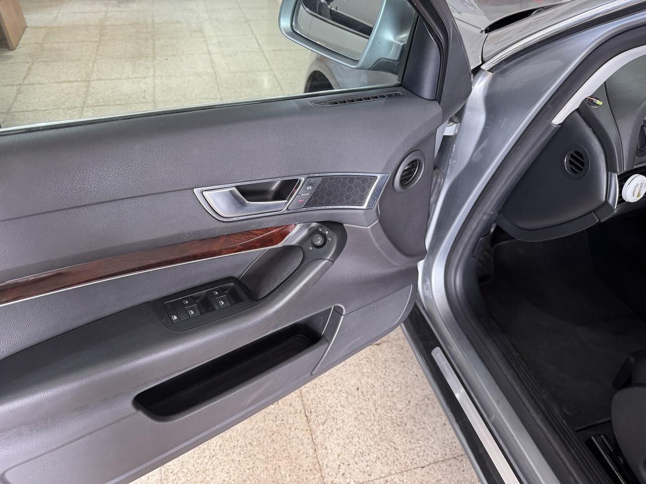 AUDI A6 Avant 3.0 TDi 232 cv. PELLE-NAVI